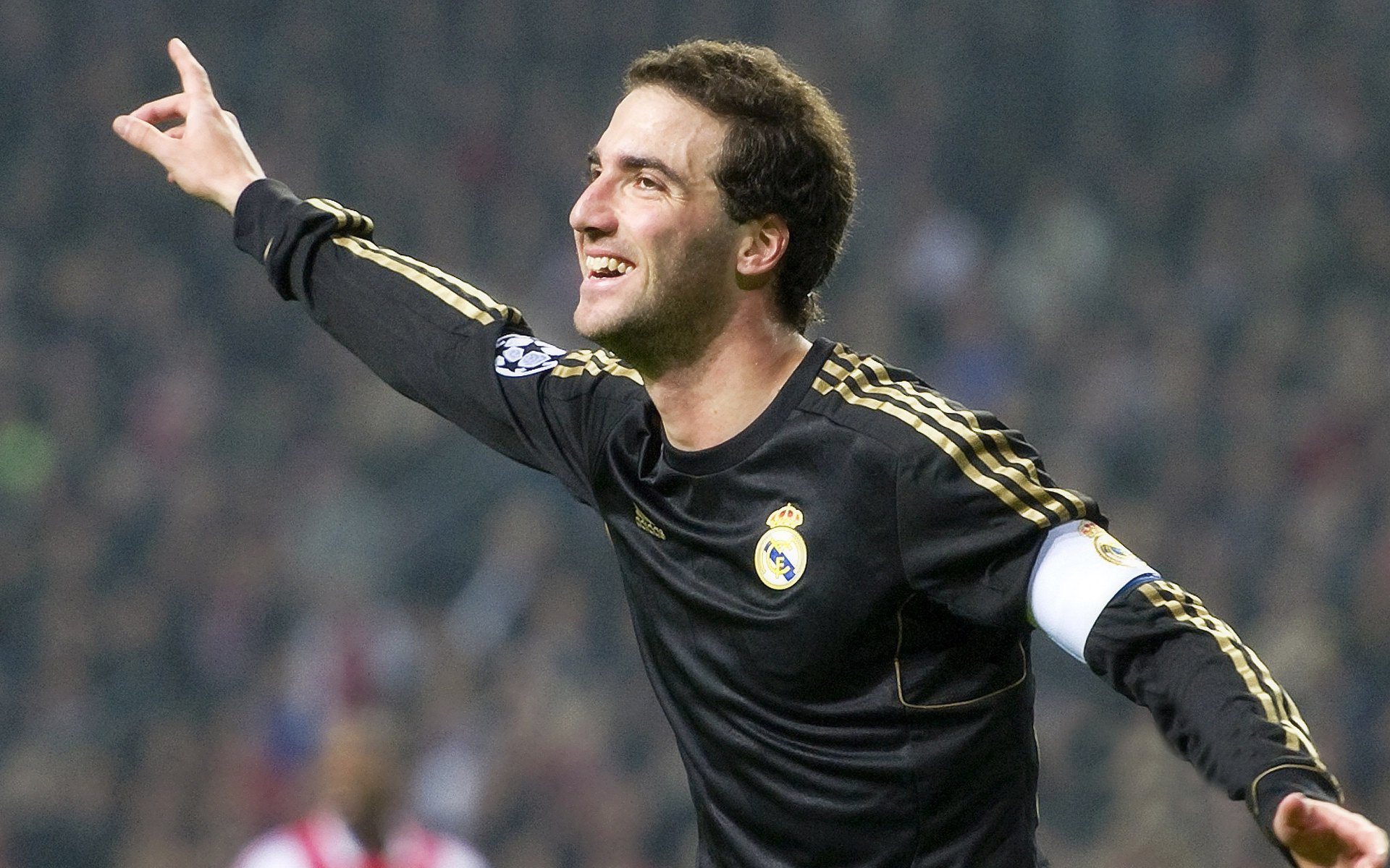 九游9游-Wydad虽奋战，但仍抵挡不住尤文攻势，尤文战术打法